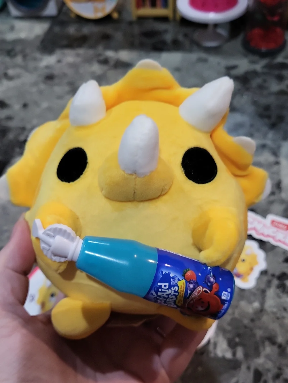 Zuru Snackles Triceratops Howard